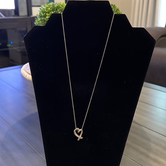 Tiffany & Co Loving Heart Pendant (AUTHENTIC)